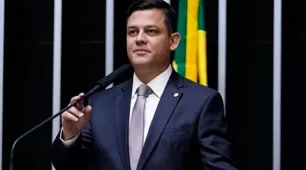 Deputado propõe cortar Bolsa Família de beneficiário que gastar com aposta