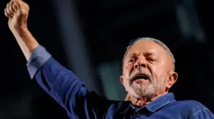 Dias após vitória eleitoral, Lula completa 81 anos e publica vídeo de agradecimento a Deus e ao povo brasileiro