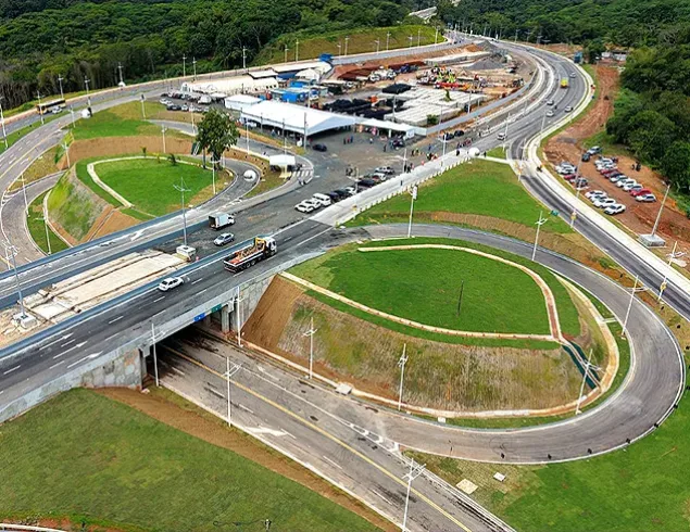 Duplicação da Estrada do Derba amplia mobilidade e integra Salvador ao futuro sistema do VLT