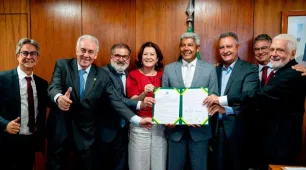 Em Brasília, Wagner celebra convênio de mais R$ 3 bilhões para a Ponte Salvador-Itaparica: ‘Obra pegou ritmo’