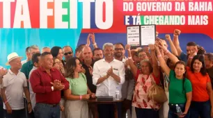 Em Carinhanha, Jerônimo Rodrigues autoriza obra de abastecimento de água pelo Novo PAC