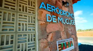Em Mucugê, governador entrega aeródromo e acompanha festejos juninos