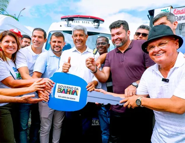 Entregas para infraestrutura, saúde e área rural marcam a celebração do Dia do Trabalhador em Riachão do Jacuípe