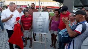 Estado da Bahia entrega revitalização do Largo da Calçada e projeta expansão do VLT até Alagoinhas