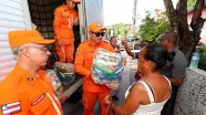 Estado entrega cestas básicas para famílias afetadas por desastre ambiental em São Tomé de Paripe