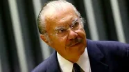 Ex-presidente José Sarney segue internado em hospital de São Paulo