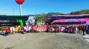 Flatexas e Flagirls levam caravana para partida decisiva do Flamengo na Libertadores