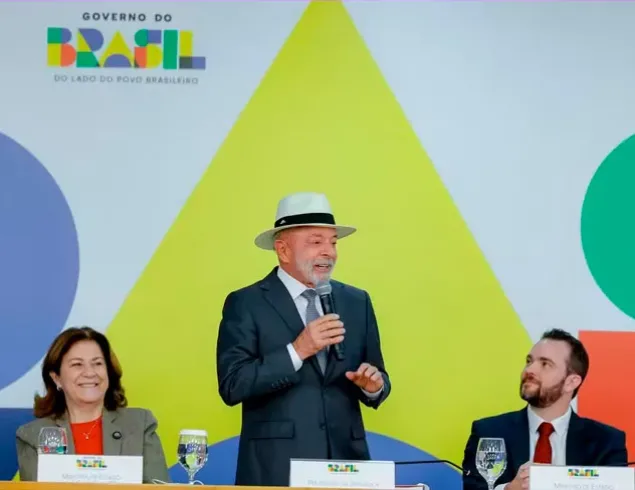 Furto, roubo, estelionato e receptação: Lula sanciona lei que prevê aumento de penas no Brasil