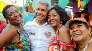 Governador segue maratona de viagens e acompanha São João na cidade de São Félix, no Recôncavo