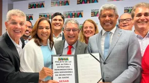 Governo do Estado propõe reajuste de 13,63% até 2026 para profissionais da saúde