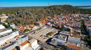 Governo do Estado reforça saúde de Bom Jesus da Lapa com entrega de equipamentos