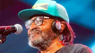 Ícone do reggae nacional, Edson Gomes dá entrada na UTI em hospital de Feira de Santana