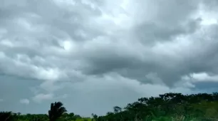 Inmet emite alerta de acumulado de chuva para Teixeira de Freitas e região