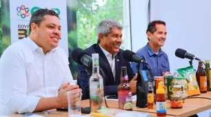 “Investir nas agroindústrias familiares é ampliar as oportunidades no campo”, destaca Jerônimo na primeira agenda de 2025