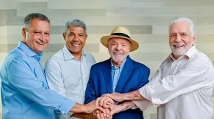 Jerônimo abre campanha na Colina Sagrada, em Salvador, e faz primeiro grande comício em Irecê