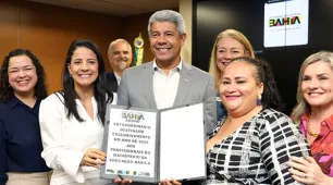 Jerônimo anuncia pagamento de precatório para professores e envia à Alba projeto de lei que concede abono extraordinário