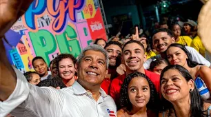 Jerônimo defende educação como instrumento de emancipação em ato das juventudes em Bom Jesus da Lapa