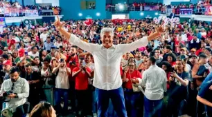Jerônimo encara sabatina e encontro com setor produtivo da Bahia
