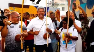 Jerônimo regulamenta lei de salvaguarda da capoeira e dá início à programação do Novembro Negro na Bahia