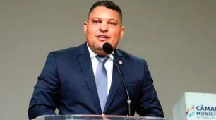 Jonatas Santos aprova quatro novos projetos de lei que fortalecem habitação, saúde e tecnologia