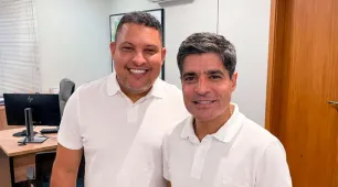 Jonatas Santos avança em projeto político após reunião estratégica com ACM Neto em Salvador