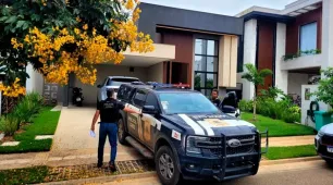 Líder de quadrilha especializada em roubo de veículos é preso em condomínio de luxo