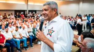 Mais de 330 prefeitos fecham com Jerônimo em Salvador: "Vamos entrar de cabeça"