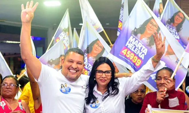 Marta Helena inaugura comitê de campanha em Teixeira ao lado de Jonatas Santos