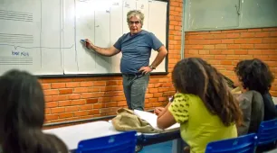 Pé-de-Meia: estudantes nascidos em março e abril recebem hoje R$ 200
