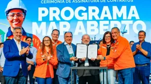 Petrobras assina contrato bilionário para fabricar navios no RS