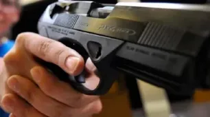 Porte de arma de fogo pode ser liberado para conselheiros tutelares