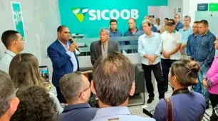 Prefeitura de Mucuri e Sicoob ampliam projeto oftalmológico para estudantes