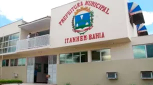 Prefeitura paga décimo terceiro à maioria dos servidores; Educação recebe 13º salário dia 20