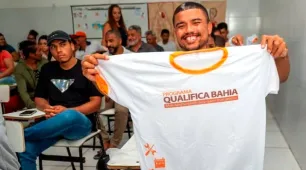 Prefeitura de Teixeira de Freitas promove projeto Caminhando para o futuro