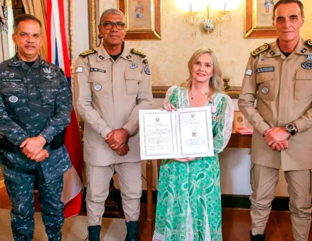 Presidente da ALBA é homenageada com a Medalha do Mérito Três Marias Heroínas do Brasil