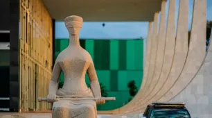 Presidente do STF assume relatoria de processo sobre Moraes e Vorcaro