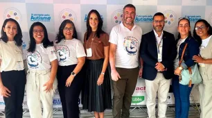 Profissionais da Educação de Mucuri participam da II Jornada pelo Autismo na Costa das Baleias