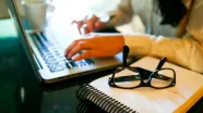 Programa oferece cursos gratuitos sobre IA para professores