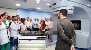 Radioterapia passa a integrar atendimento do Hospital do Oeste e amplia assistência oncológica na região
