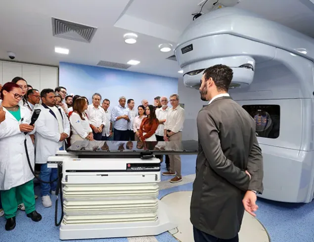 Radioterapia passa a integrar atendimento do Hospital do Oeste e amplia assistência oncológica na região