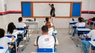 Rede estadual retoma aulas com cerca de 700 mil alunos e 35 mil professores nesta segunda