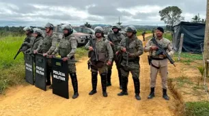 Reintegração de posse em fazenda de Guaratinga transcorre de forma pacífica