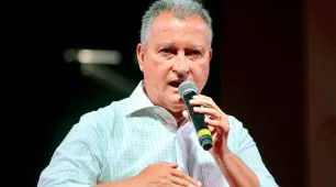 Rui diz que Brasil precisa ser “passado a limpo” e cobra investigação de caso envolvendo ACM Neto e Vorcaro