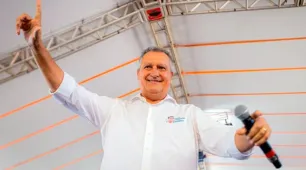 Rui lembra conselho dos pais ao falar da disputa ao Senado: “Não baixar a cabeça para filhinho de papai”