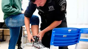 Senado aprova tornozeleira eletrônica para agressor de mulher