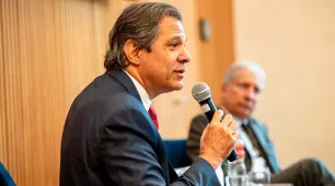 Socorro a aéreas não terá dinheiro do Tesouro, diz Haddad