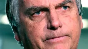 STF condena Bolsonaro a 27 anos e três meses de prisão