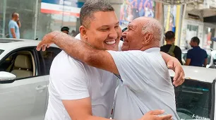 Tá mudando a cena: adesivaço de Jonatas Santos mobiliza Teixeira de Freitas