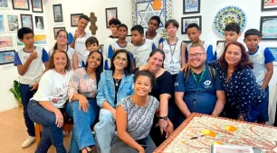 Exposição In Memoriam do artista Marcos Sobral emociona estudantes da Rede Municipal